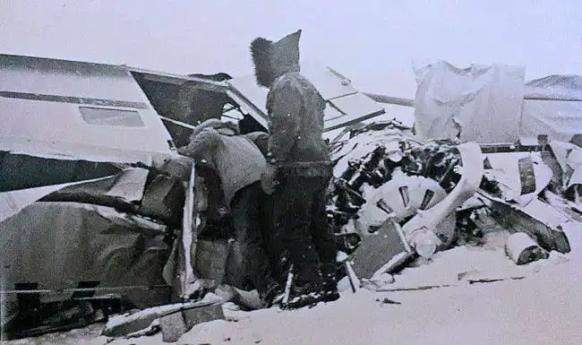 George Greening aircraft crash, Ile-a-la-Crosse.