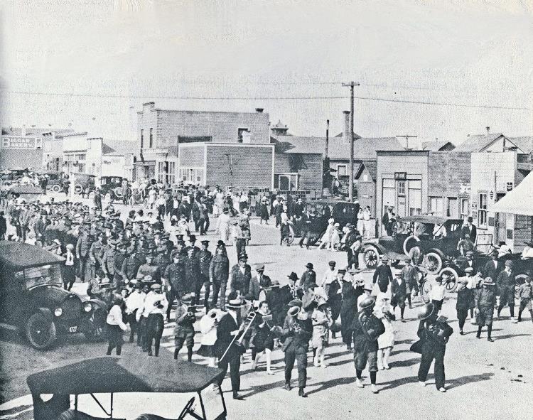 Parade of returned Veterans, Bigger 1919.